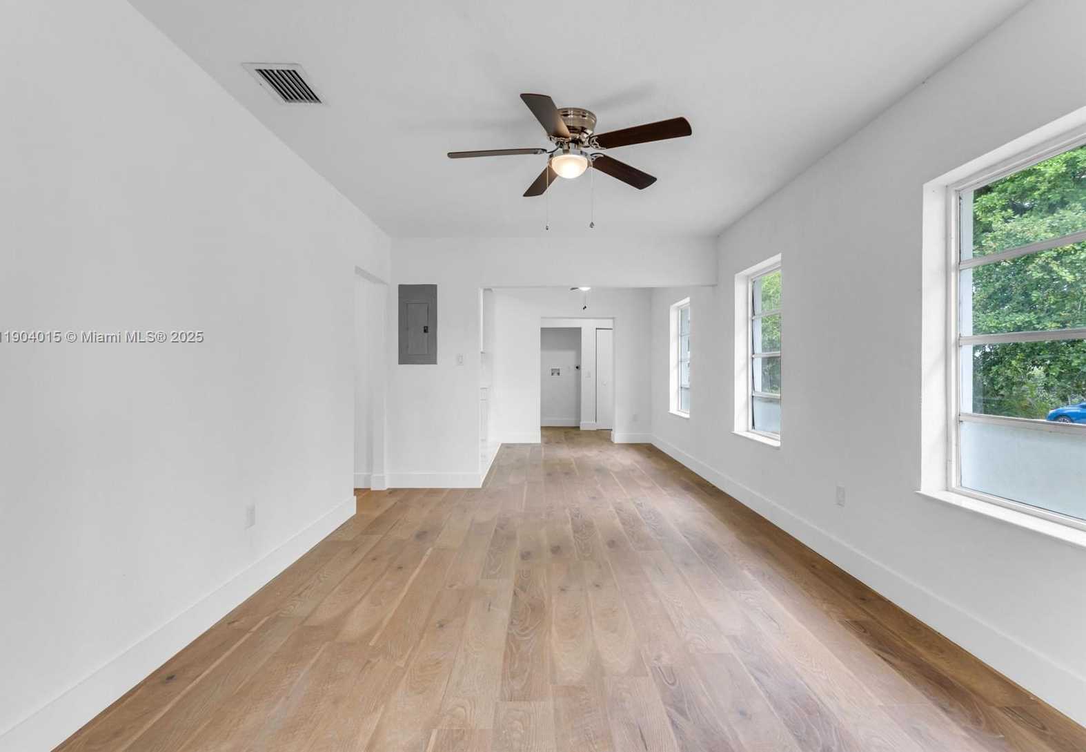 Small Image of 520 NORTH WEST 32ND PL, Miami Number 6