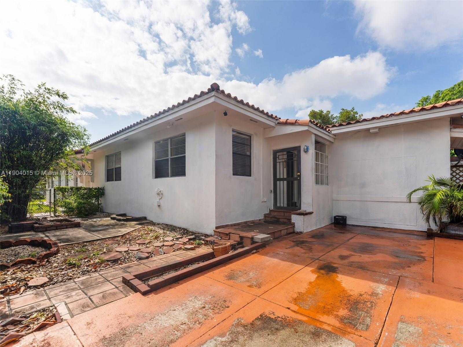 Small Image of 520 NORTH WEST 32ND PL, Miami Number 68