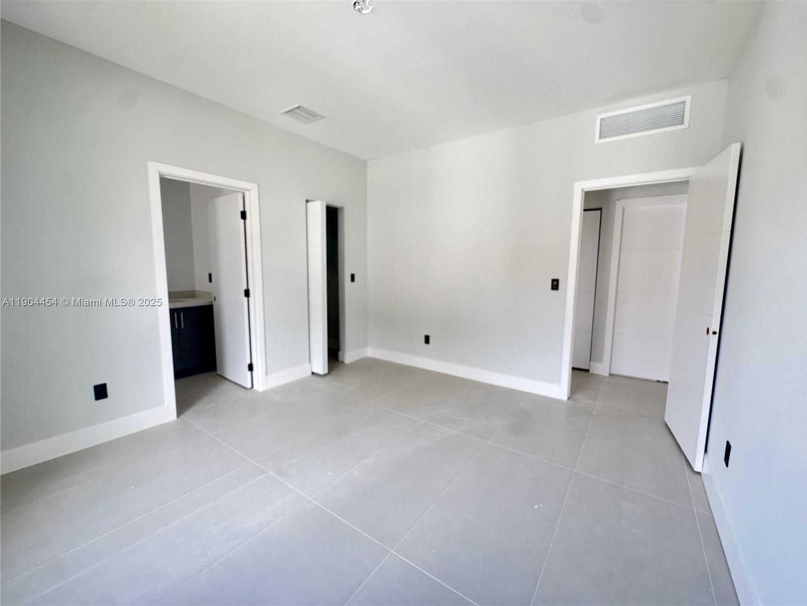 Small Image of 601 NORTH WEST 3RD AVE #2, Hallandale Beach Number 6