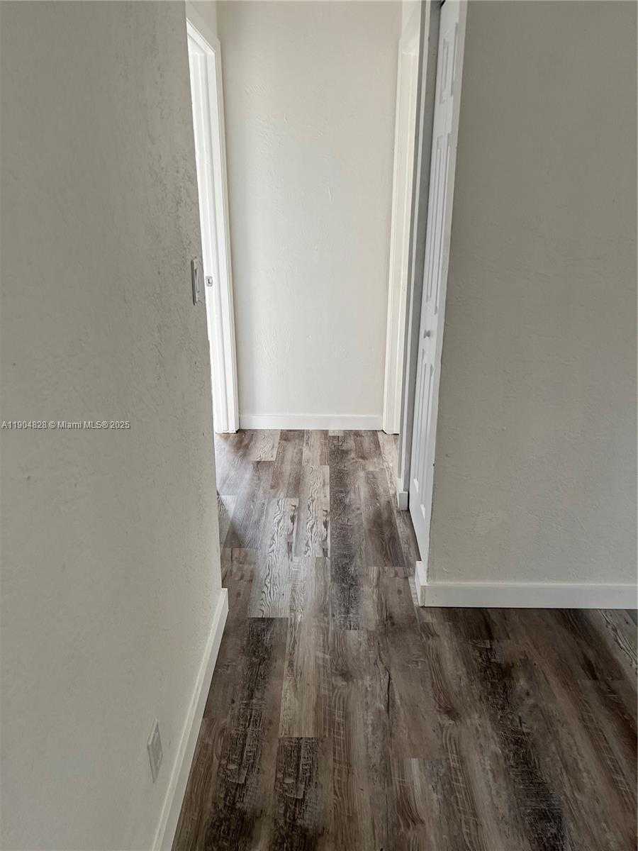 Small Image of 1051 NORTH WEST 27TH AVE, Fort Lauderdale Number 10