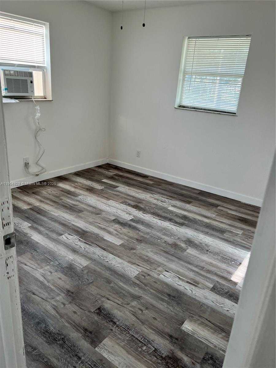 Small Image of 1051 NORTH WEST 27TH AVE, Fort Lauderdale Number 4