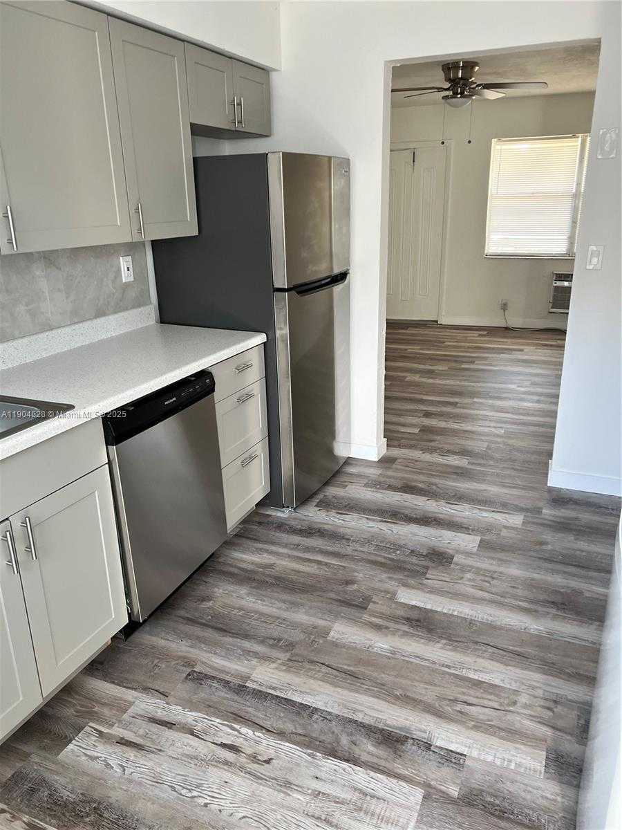 Small Image of 1051 NORTH WEST 27TH AVE, Fort Lauderdale Number 8