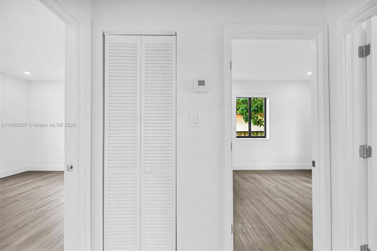 Small Image of 1918 TAFT ST, Hollywood Number 18