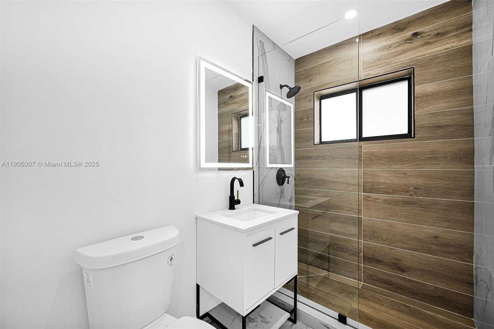 Small Image of 1918 TAFT ST, Hollywood Number 50