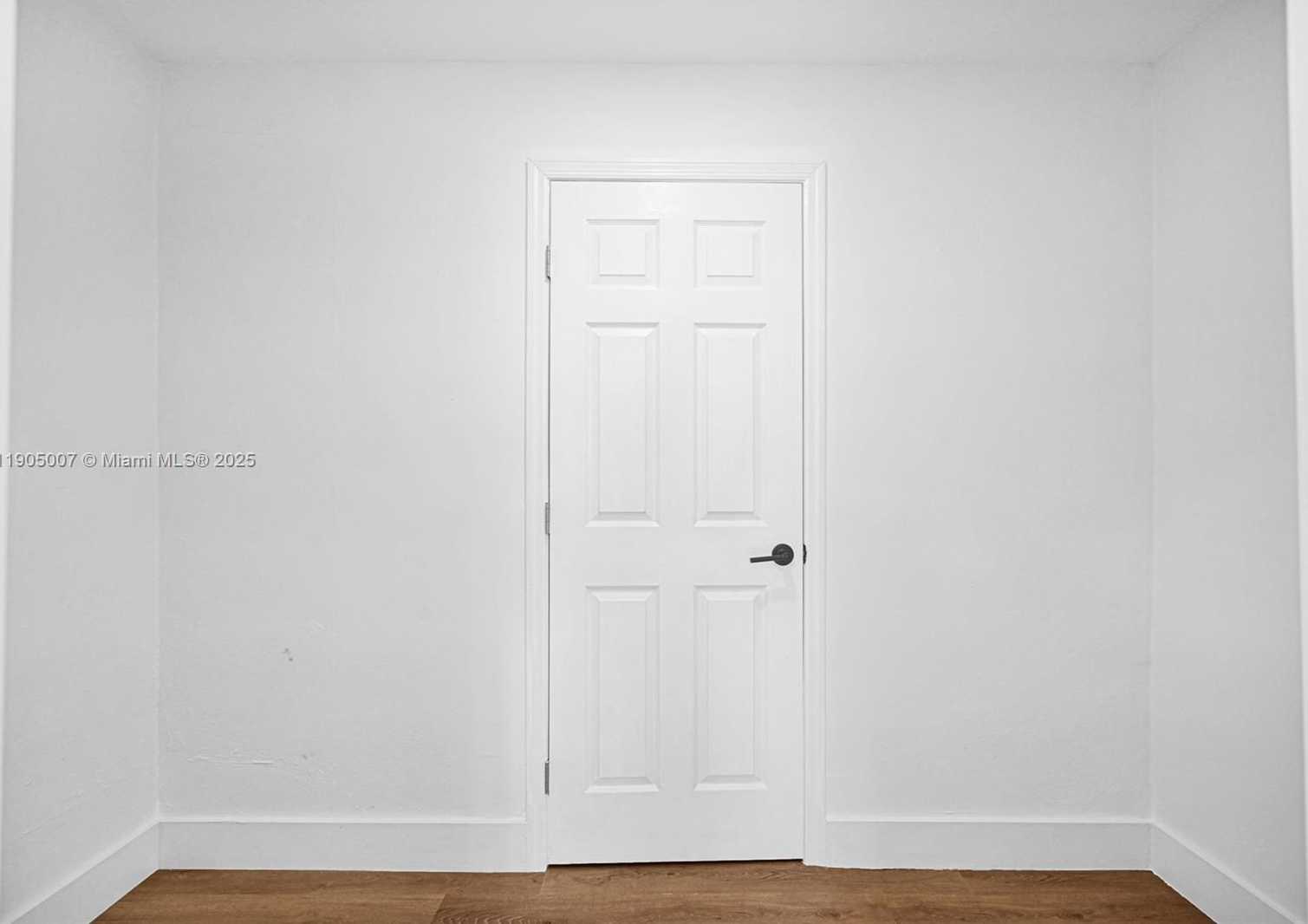 Small Image of 1918 TAFT ST, Hollywood Number 62