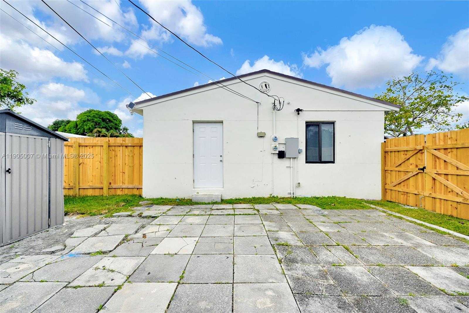 Small Image of 1918 TAFT ST, Hollywood Number 66