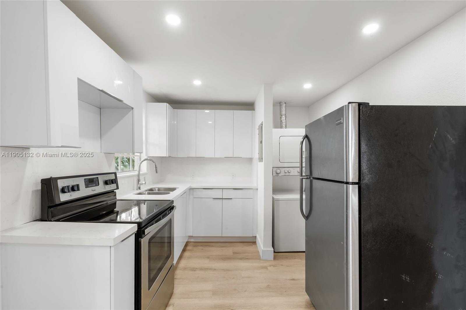 Small Image of 2385 SOUTH WEST 17TH ST #3, Miami Number 7