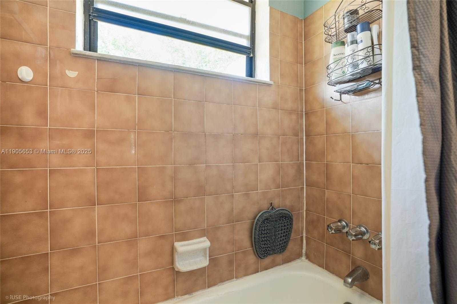 Small Image of 1734 NORTH 16TH CT, Hollywood Number 16