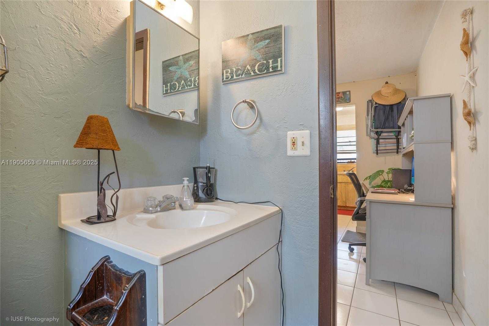 Small Image of 1734 NORTH 16TH CT, Hollywood Number 17