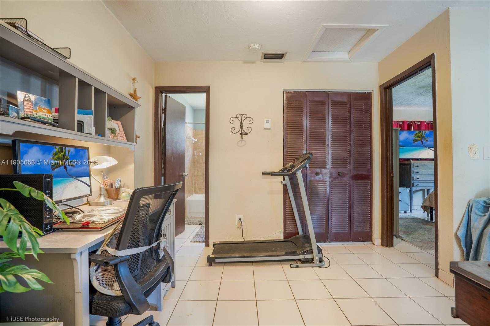 Small Image of 1734 NORTH 16TH CT, Hollywood Number 18