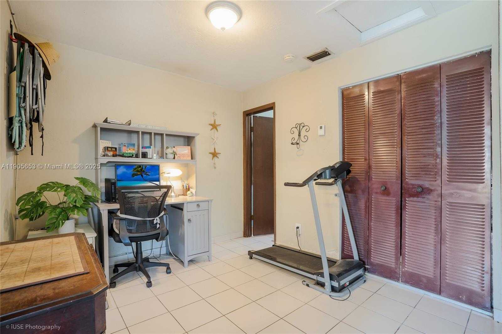 Small Image of 1734 NORTH 16TH CT, Hollywood Number 9