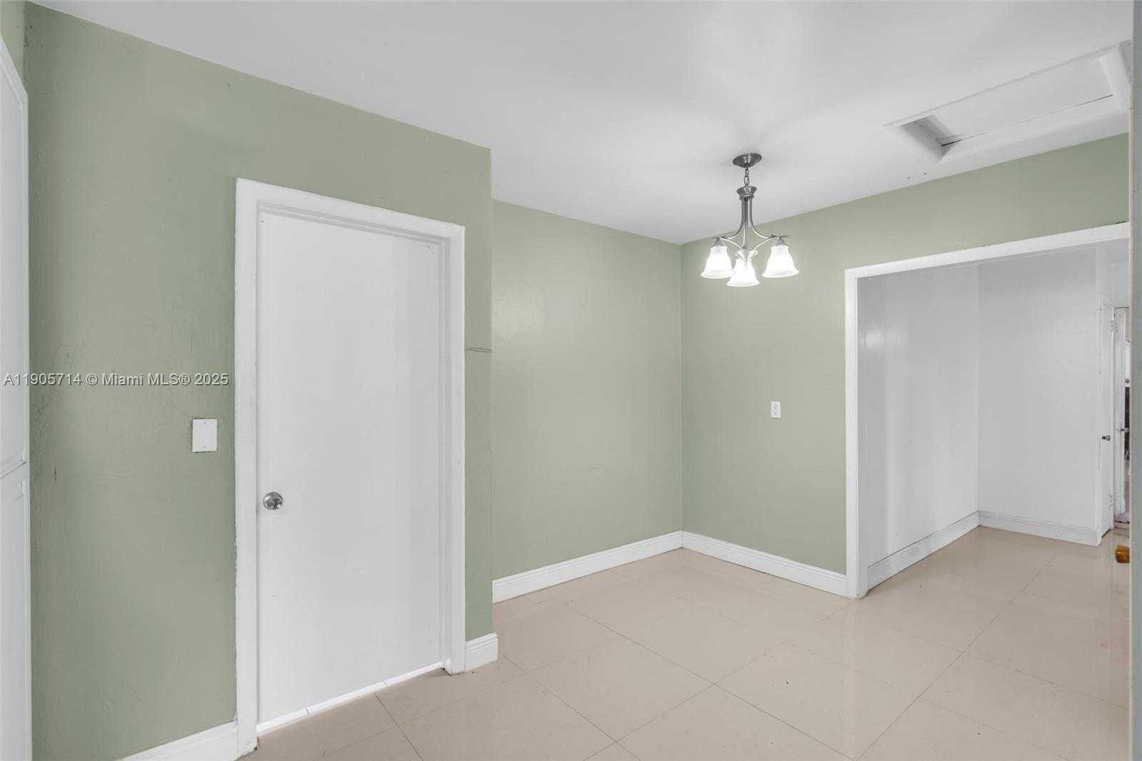 Small Image of 1861 NORTH WEST 27TH ST #3, Miami Number 13