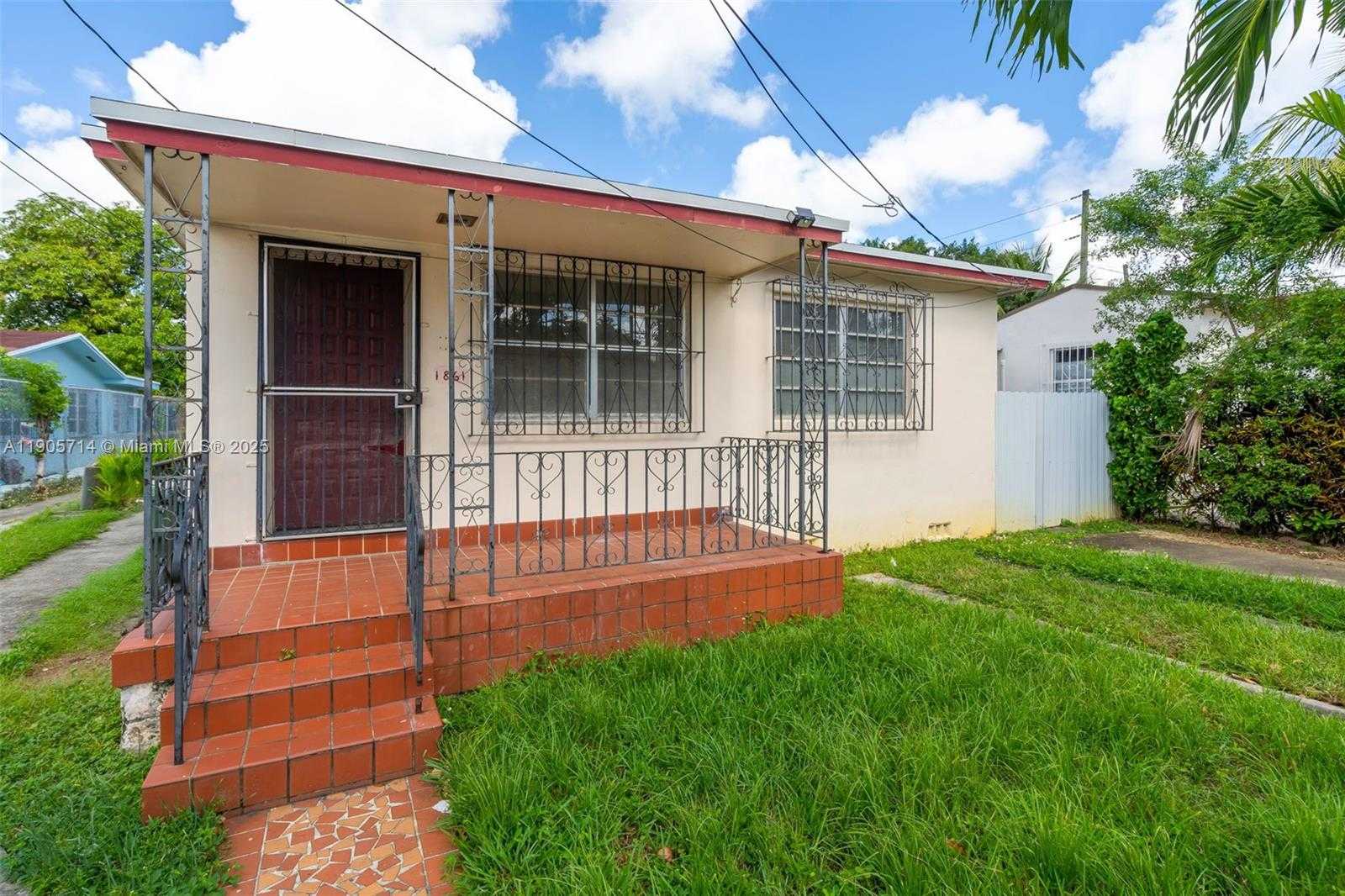 Small Image of 1861 NORTH WEST 27TH ST #3, Miami Number 2