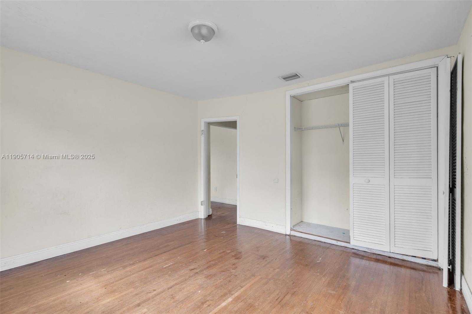 Small Image of 1861 NORTH WEST 27TH ST #3, Miami Number 26