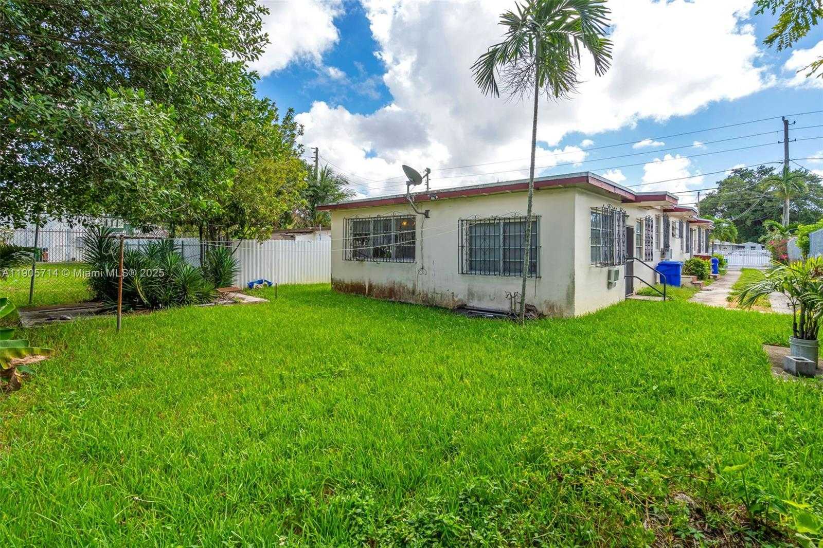 Small Image of 1861 NORTH WEST 27TH ST #3, Miami Number 29