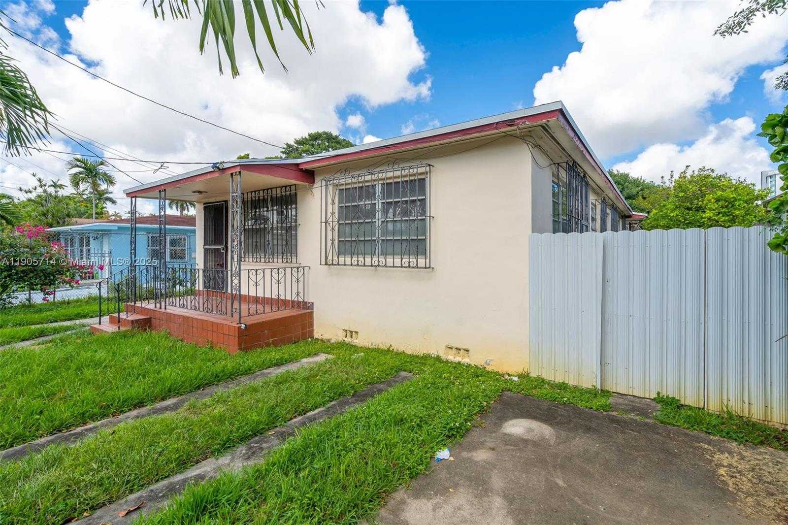 Small Image of 1861 NORTH WEST 27TH ST #3, Miami Number 3