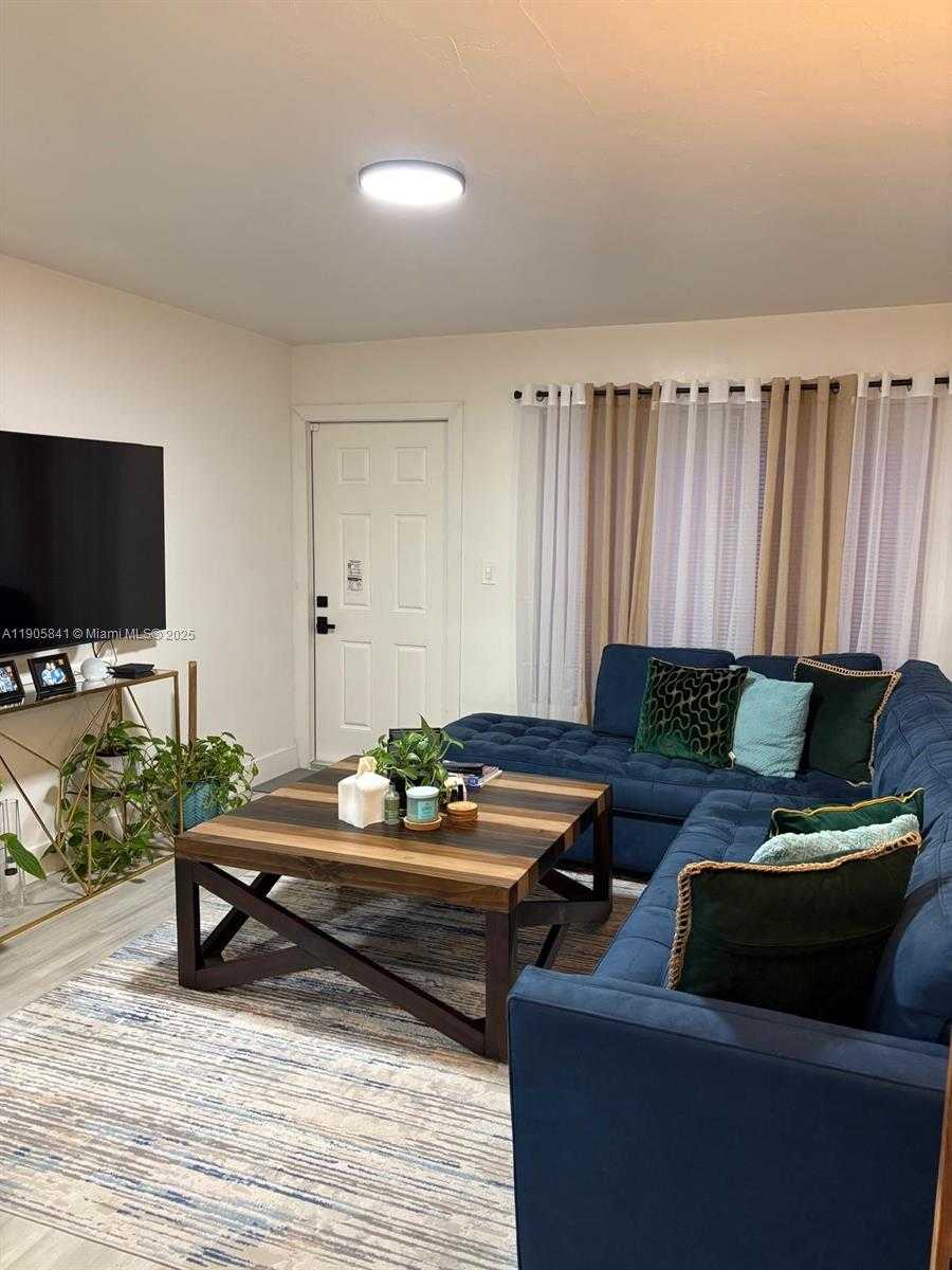 Small Image of 1300 NORTH EAST 2ND AVE, Fort Lauderdale Number 17