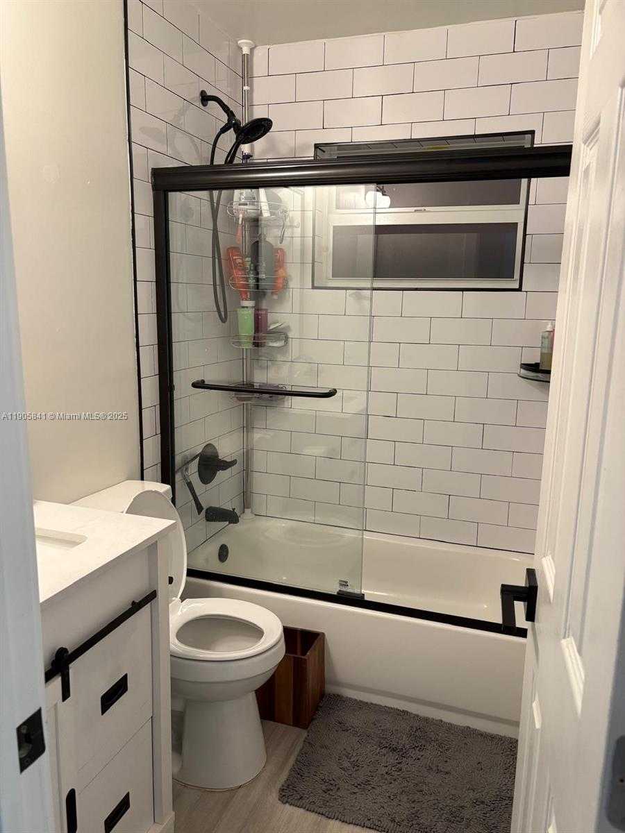 Small Image of 1300 NORTH EAST 2ND AVE, Fort Lauderdale Number 19