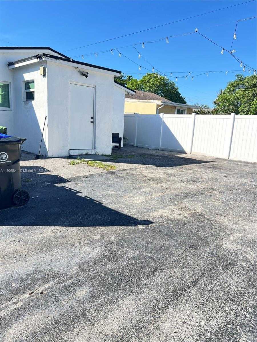 Small Image of 1300 NORTH EAST 2ND AVE, Fort Lauderdale Number 24