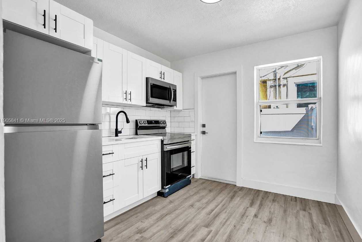 Small Image of 1300 NORTH EAST 2ND AVE, Fort Lauderdale Number 6