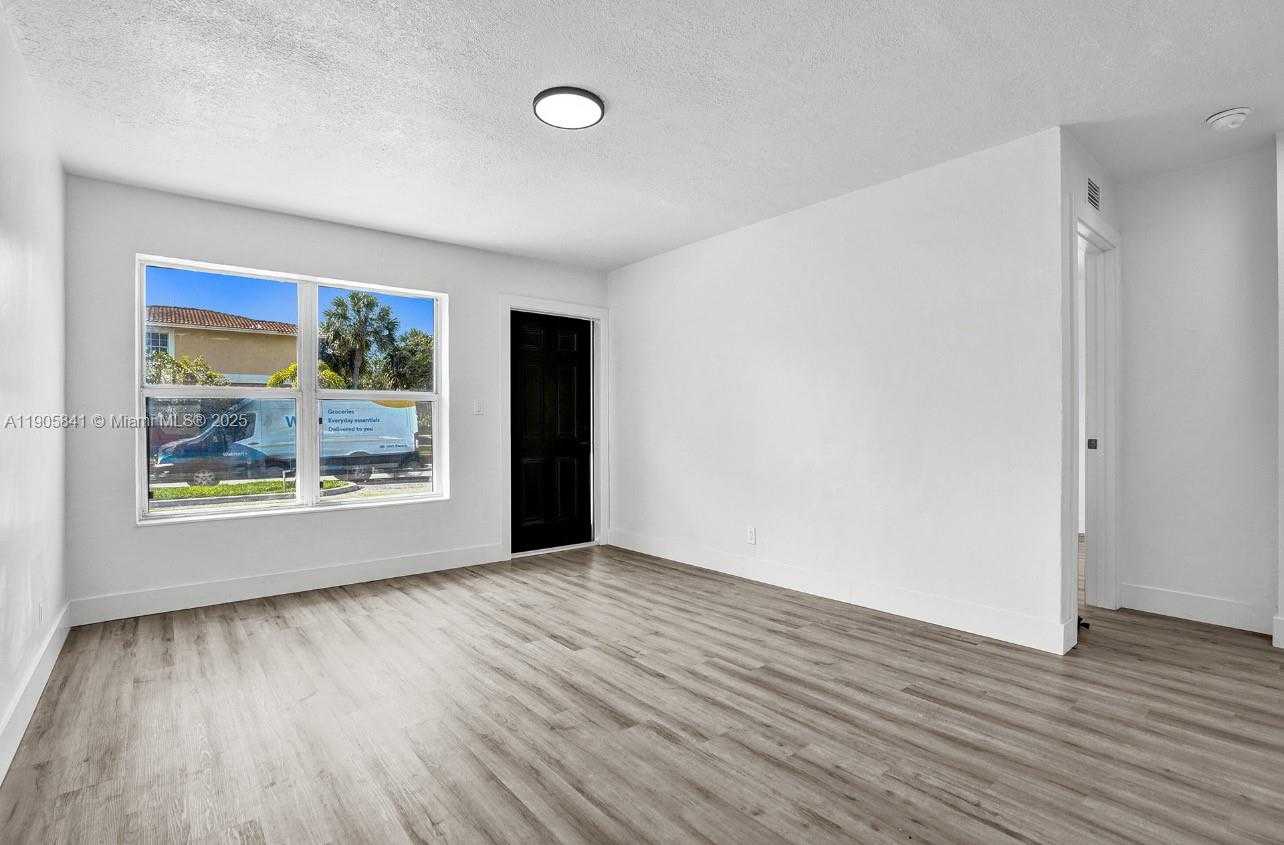 Small Image of 1300 NORTH EAST 2ND AVE, Fort Lauderdale Number 9