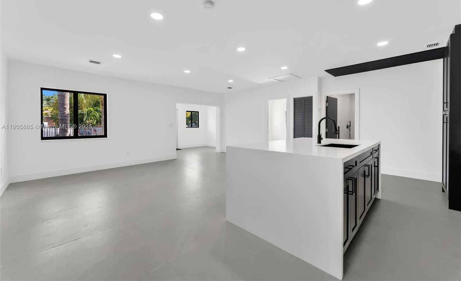 Small Image of 889 NORTH WEST 102ND ST #2, Miami Number 18