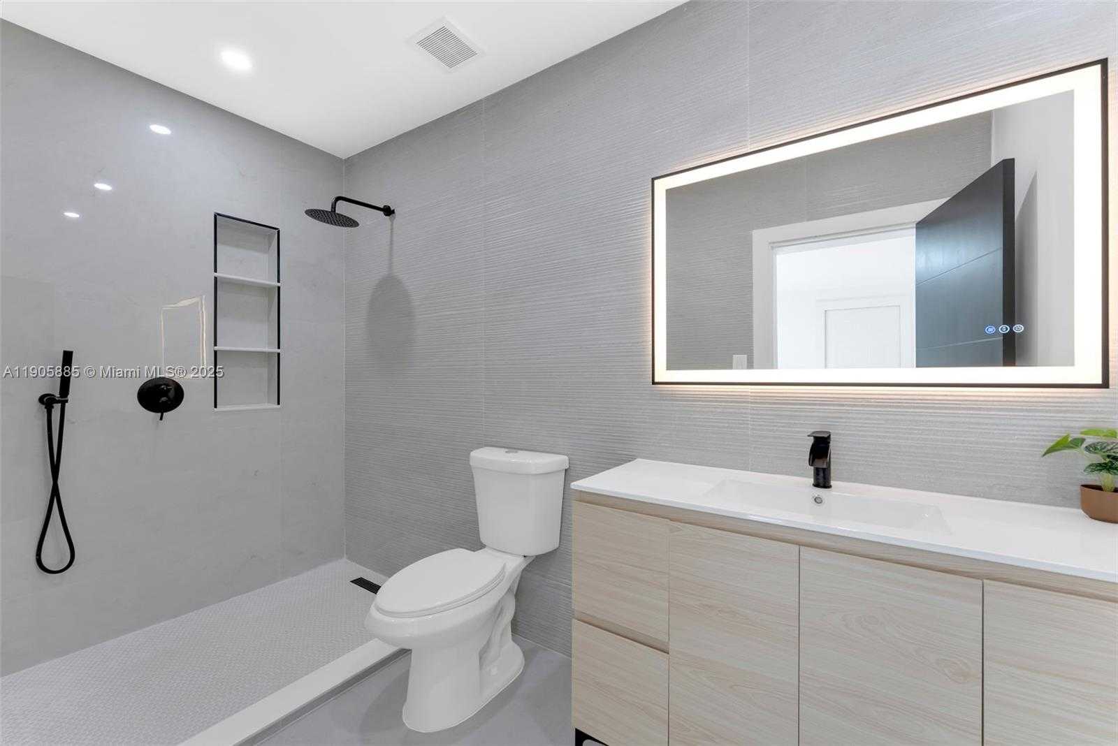 Small Image of 889 NORTH WEST 102ND ST #2, Miami Number 23