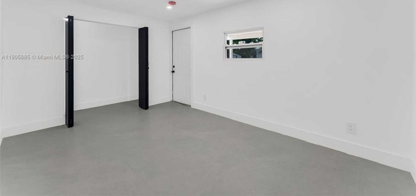 Small Image of 889 NORTH WEST 102ND ST #2, Miami Number 24