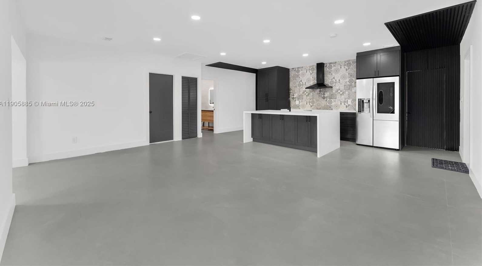 Small Image of 889 NORTH WEST 102ND ST #2, Miami Number 6