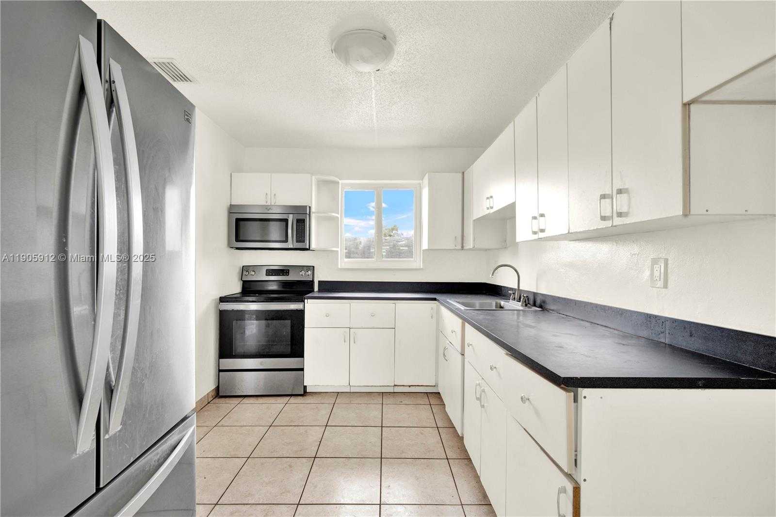 Small Image of 2974 NORTH WEST 28TH ST #2, Miami Number 11