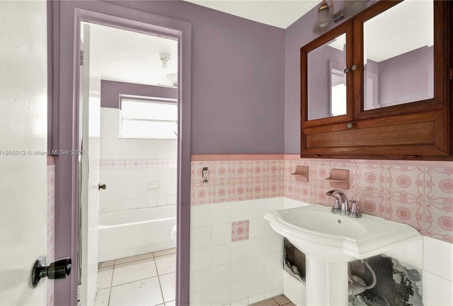 Small Image of 2974 NORTH WEST 28TH ST #2, Miami Number 35