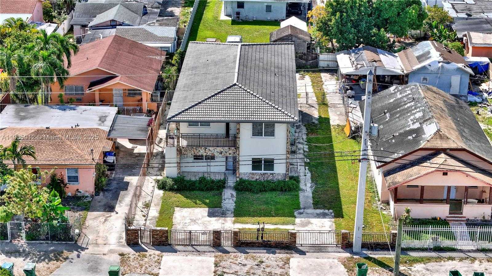 Small Image of 2974 NORTH WEST 28TH ST #2, Miami Number 4