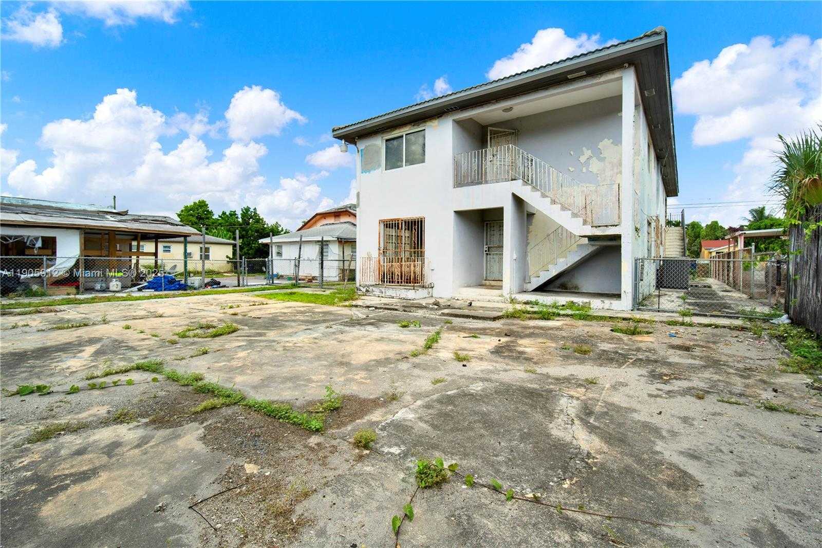 Small Image of 2974 NORTH WEST 28TH ST #2, Miami Number 42