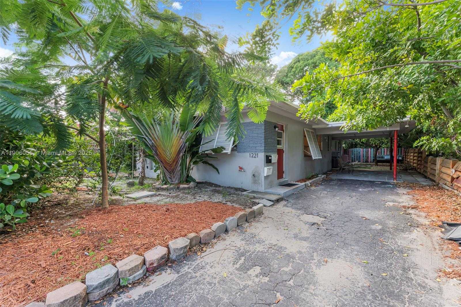 Small Image of 1219 NORTH EAST 18TH AVE #3, Fort Lauderdale Number 1