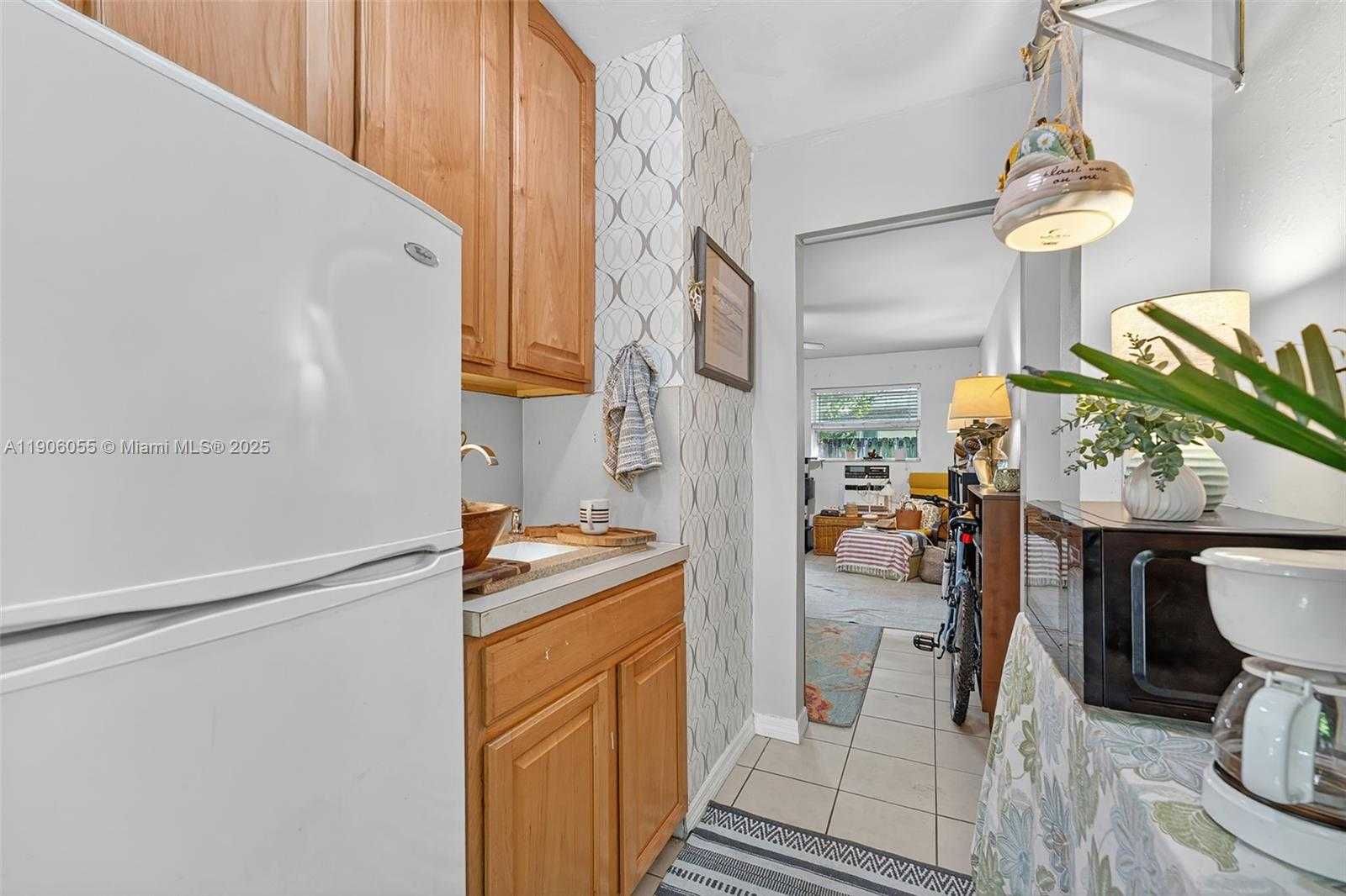 Small Image of 1219 NORTH EAST 18TH AVE #3, Fort Lauderdale Number 15