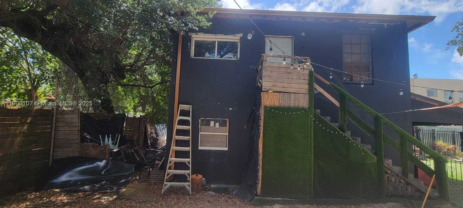 Small Image of 279 NORTH WEST 54TH ST #2, Miami Number 4