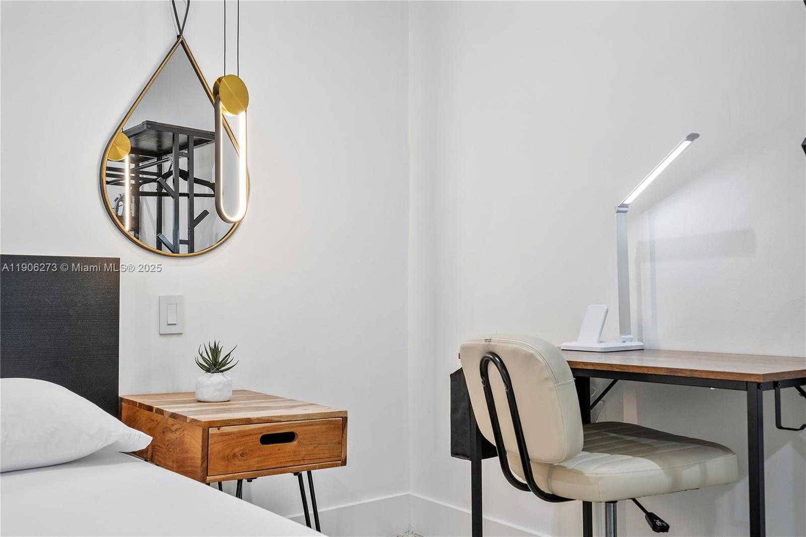 Small Image of 256 NORTH WEST 57TH ST, Miami Number 12