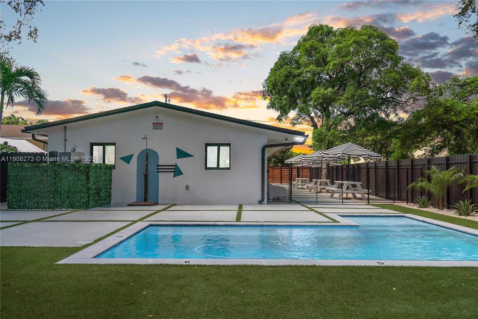 Small Image of 256 NORTH WEST 57TH ST, Miami Number 42