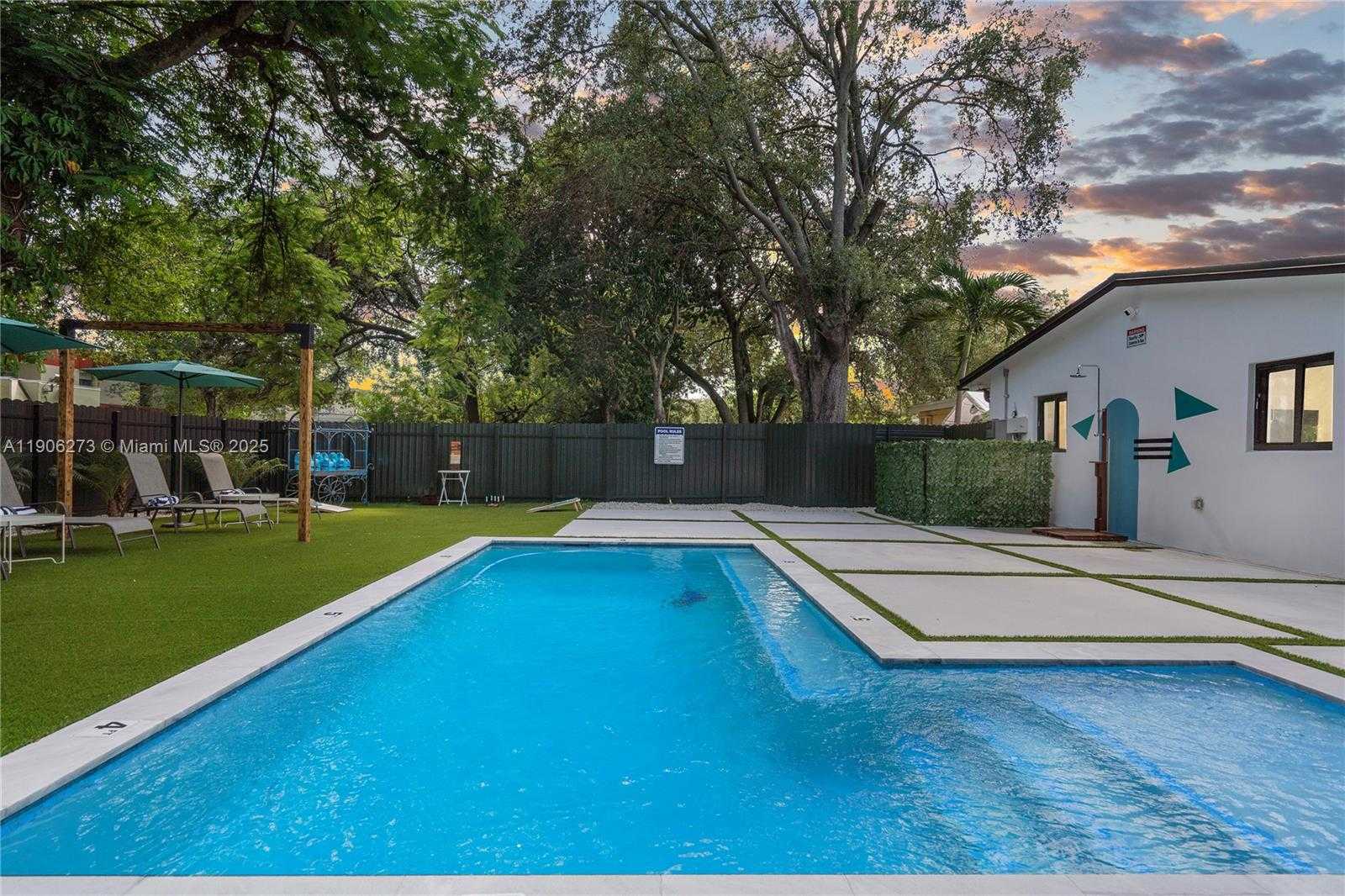 Small Image of 256 NORTH WEST 57TH ST, Miami Number 43