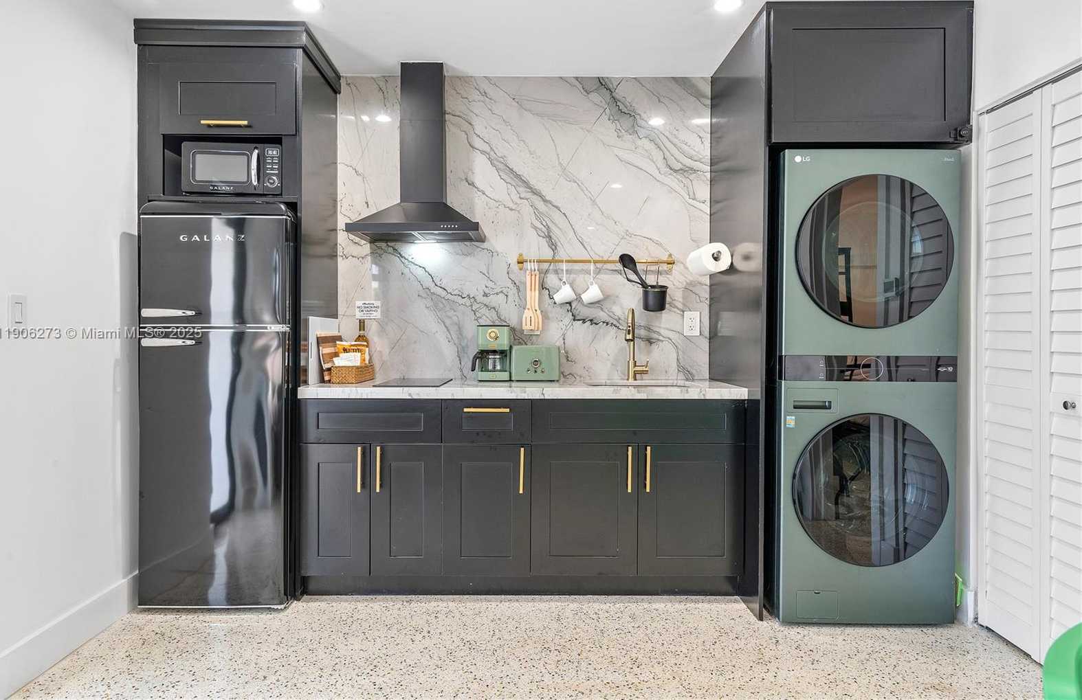 Small Image of 256 NORTH WEST 57TH ST, Miami Number 6