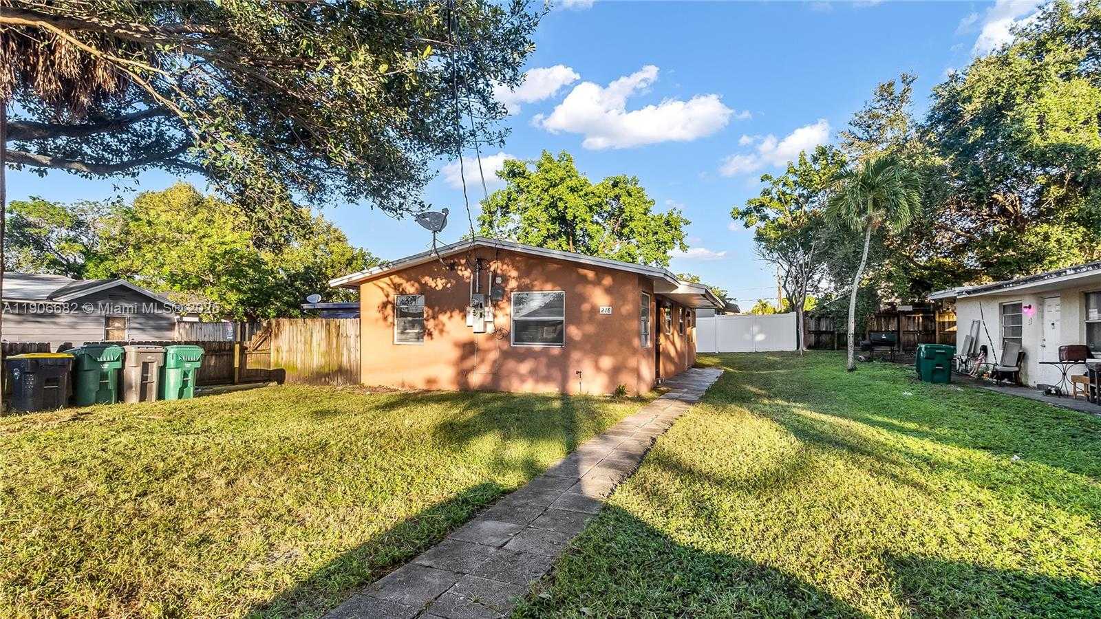 Small Image of 218 NORTH WEST 8TH AVE #2, Dania Beach Number 2