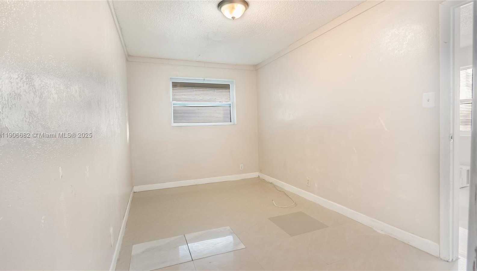 Small Image of 218 NORTH WEST 8TH AVE #2, Dania Beach Number 21