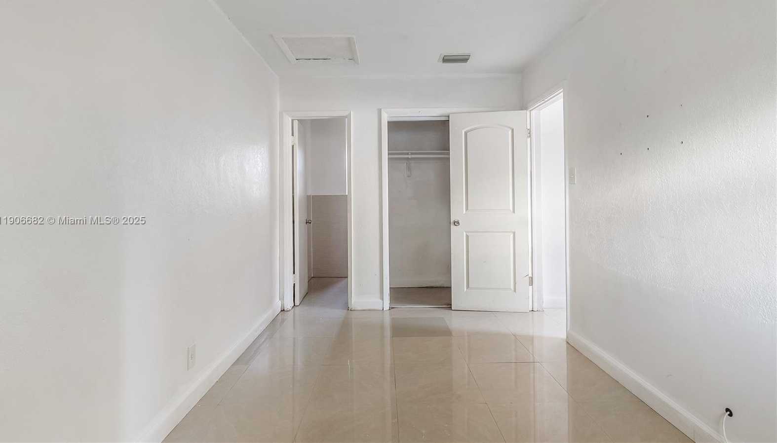 Small Image of 218 NORTH WEST 8TH AVE #2, Dania Beach Number 27