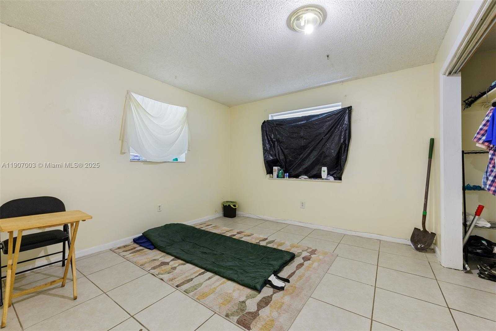 Small Image of 4610 HAIRLAND DR #3, West Palm Beach Number 2