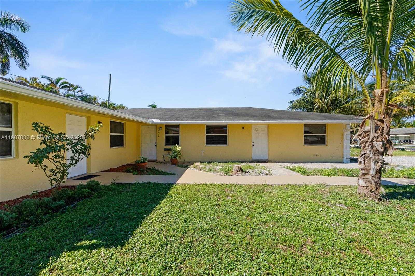 Small Image of 4610 HAIRLAND DR #3, West Palm Beach Number 21