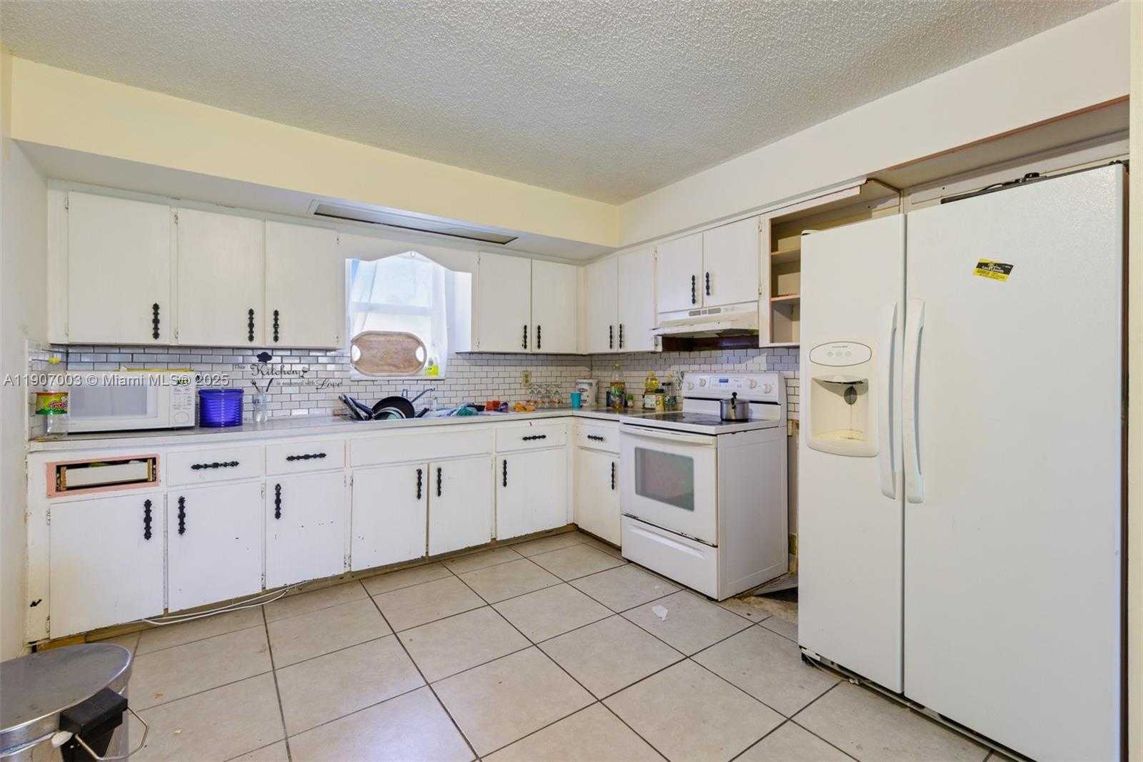 Small Image of 4610 HAIRLAND DR #3, West Palm Beach Number 8