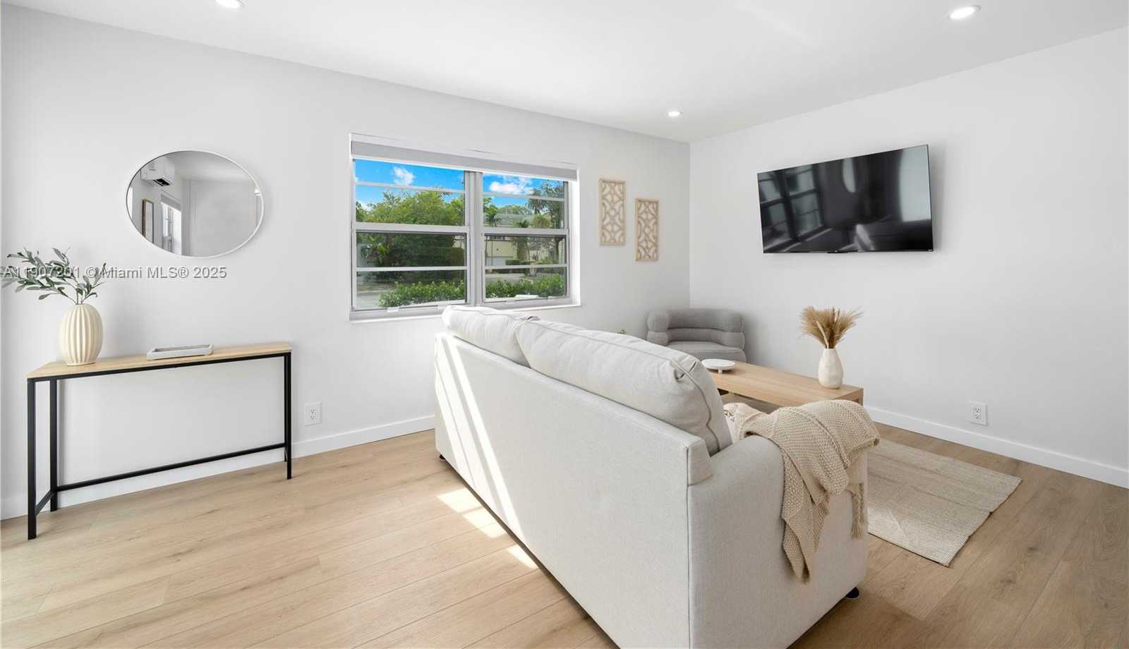 Small Image of 401 NORTH 6TH AVE N, Lake Worth Number 12