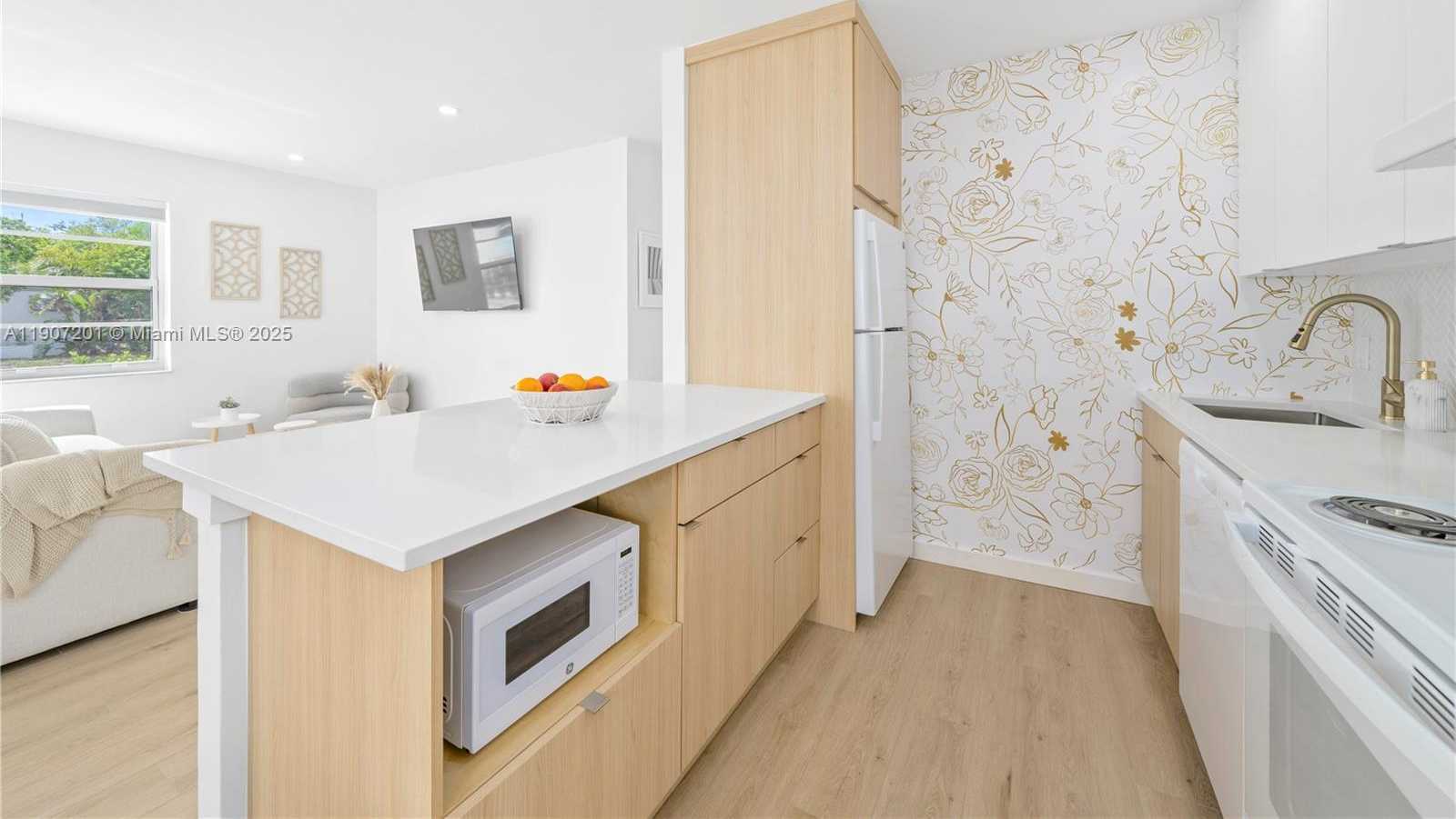 Small Image of 401 NORTH 6TH AVE N, Lake Worth Number 13