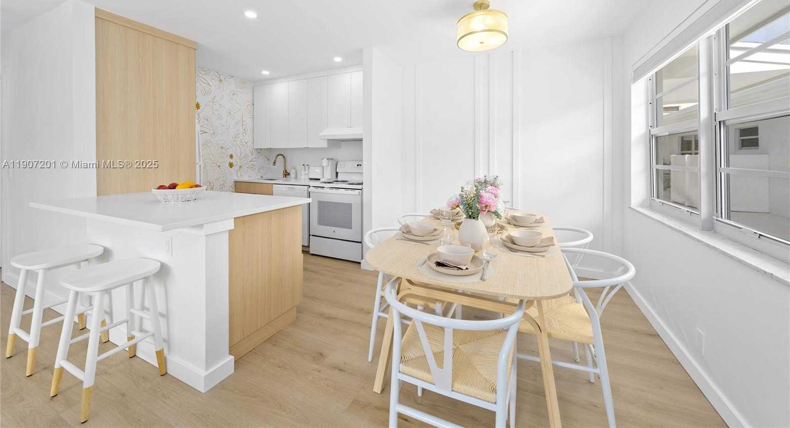 Small Image of 401 NORTH 6TH AVE N, Lake Worth Number 15