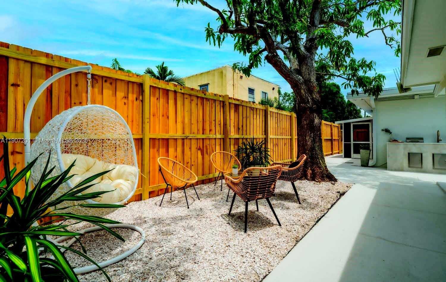 Small Image of 401 NORTH 6TH AVE N, Lake Worth Number 30